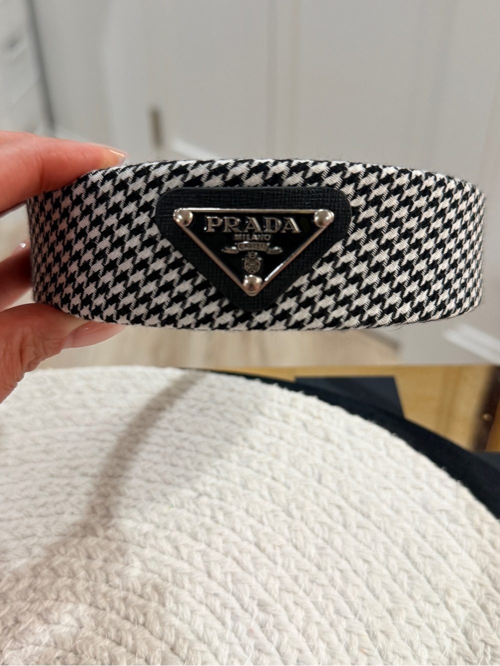Prada Black and White Houndstooth Padded Headband with Logo Plaque - Picture 5 of 6